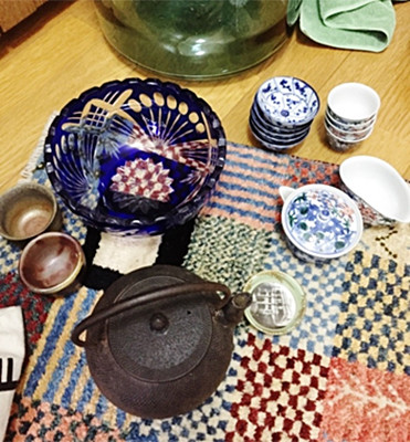 松山市内にて　色絵煎茶道具　硝子鉢など買い取らせて頂きました。